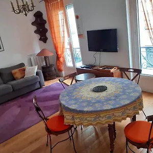 https://appartement-petroff.fr-paris.fr